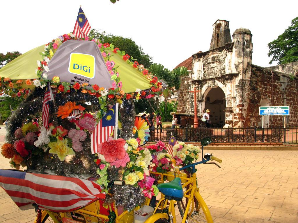 Hallmark Crown Hotel Malacca Εξωτερικό φωτογραφία