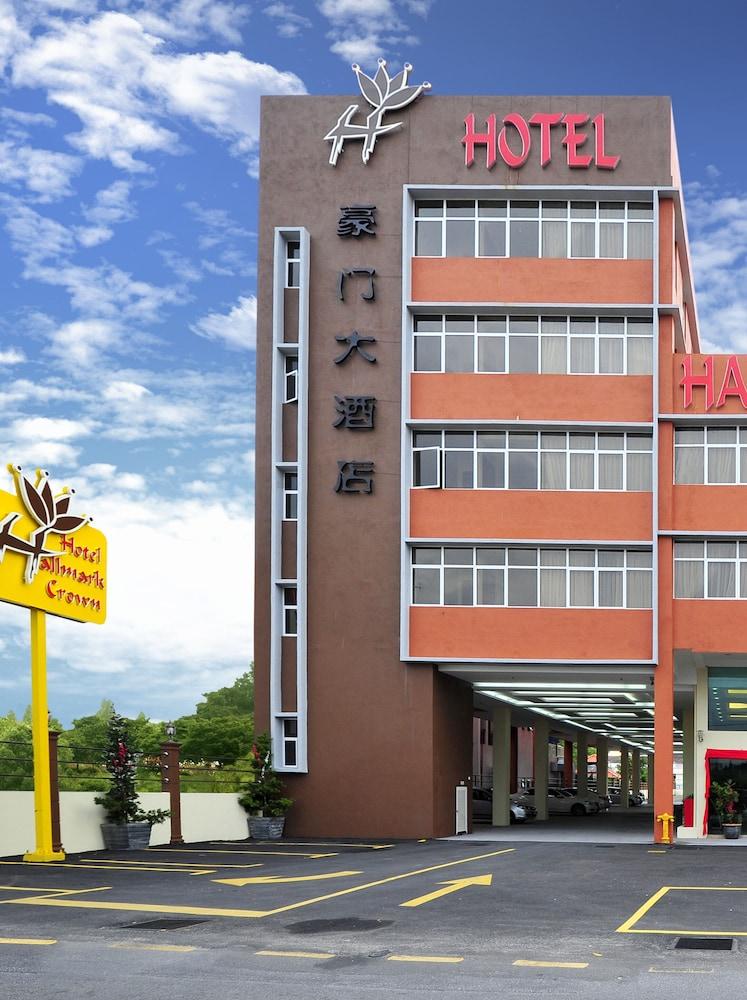 Hallmark Crown Hotel Malacca Εξωτερικό φωτογραφία